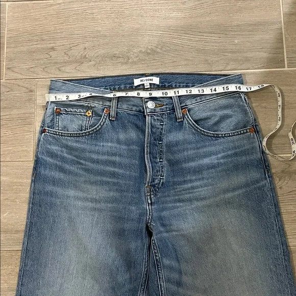 ReDone Loose Crop Jeans - Picture 3 of 10